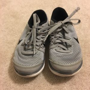 Boys Nike Tennis Shoes